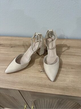 ALDO Pointed Toe Ankle-Strap Block Heel in Cream